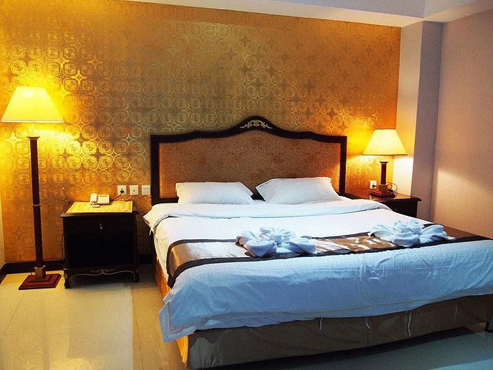 เดอะ พรีวี่ สวีทส์ Hotel Pattaya ภายนอก รูปภาพ