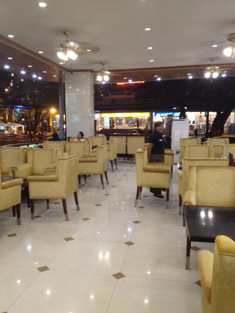 เดอะ พรีวี่ สวีทส์ Hotel Pattaya ภายนอก รูปภาพ