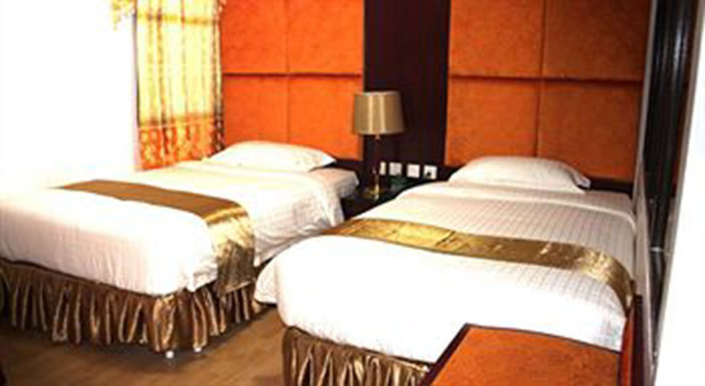 เดอะ พรีวี่ สวีทส์ Hotel Pattaya ภายนอก รูปภาพ