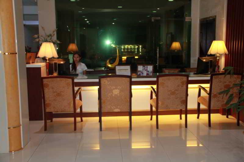 เดอะ พรีวี่ สวีทส์ Hotel Pattaya ภายนอก รูปภาพ